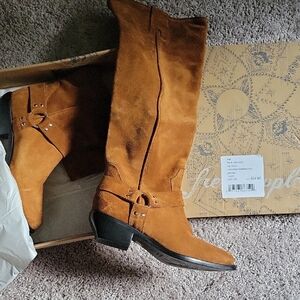 Free People Women's Brown Suede Heeled Boots Size 6